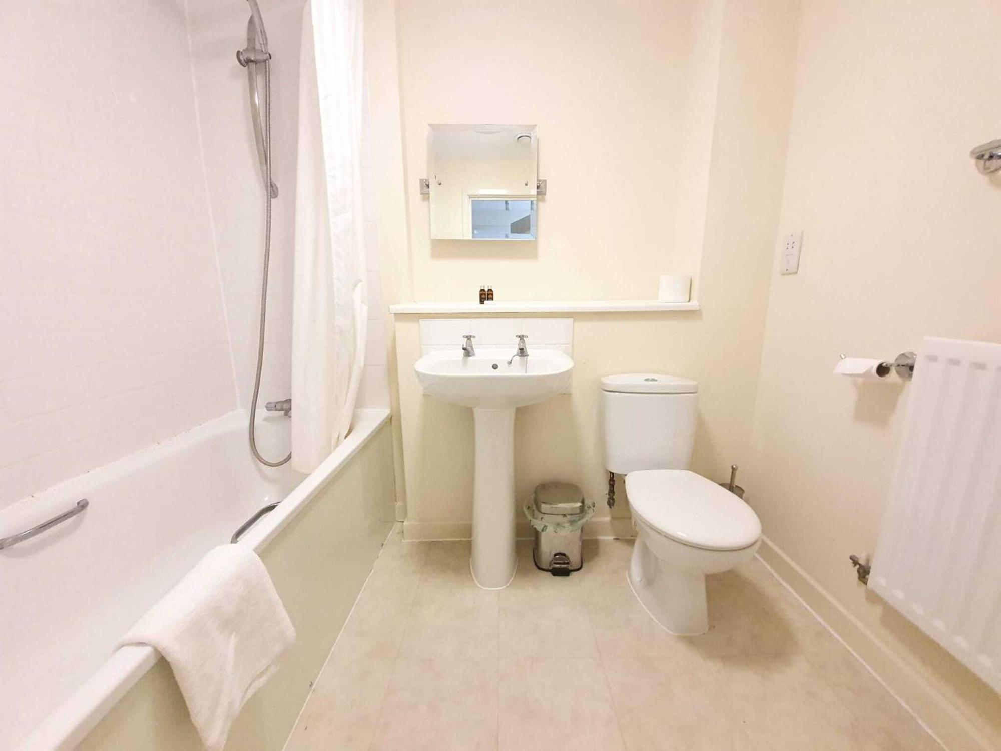 Dazzon Apartments - Hub - Central Mk Milton Keynes Chambre photo
