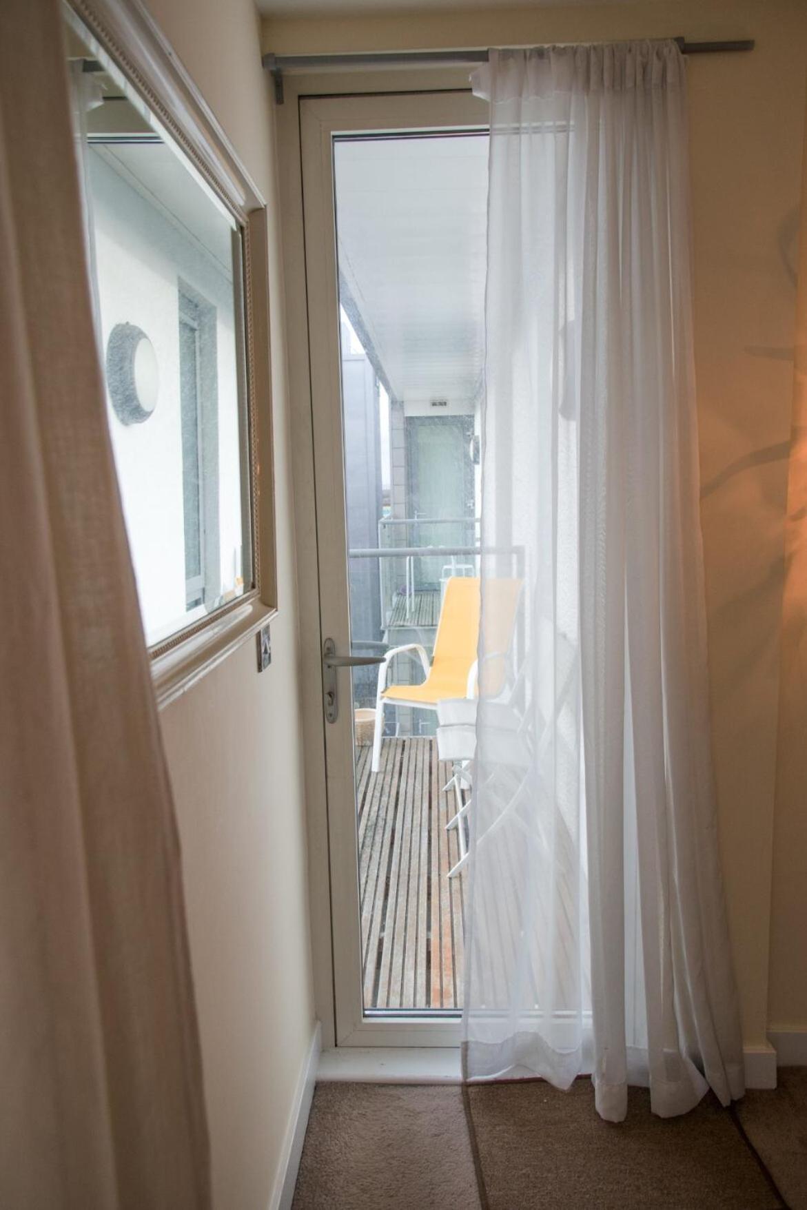 Dazzon Apartments - Hub - Central Mk Milton Keynes Chambre photo